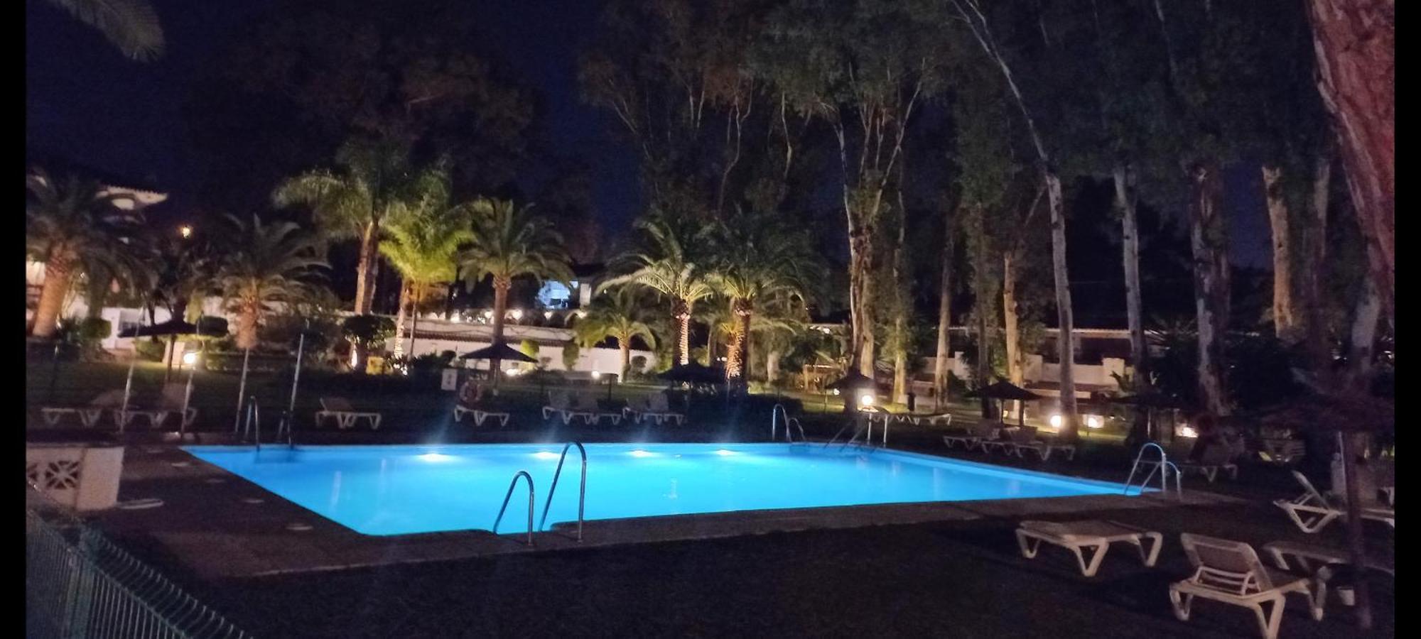 Puerto Banus Con Piscina Apartment